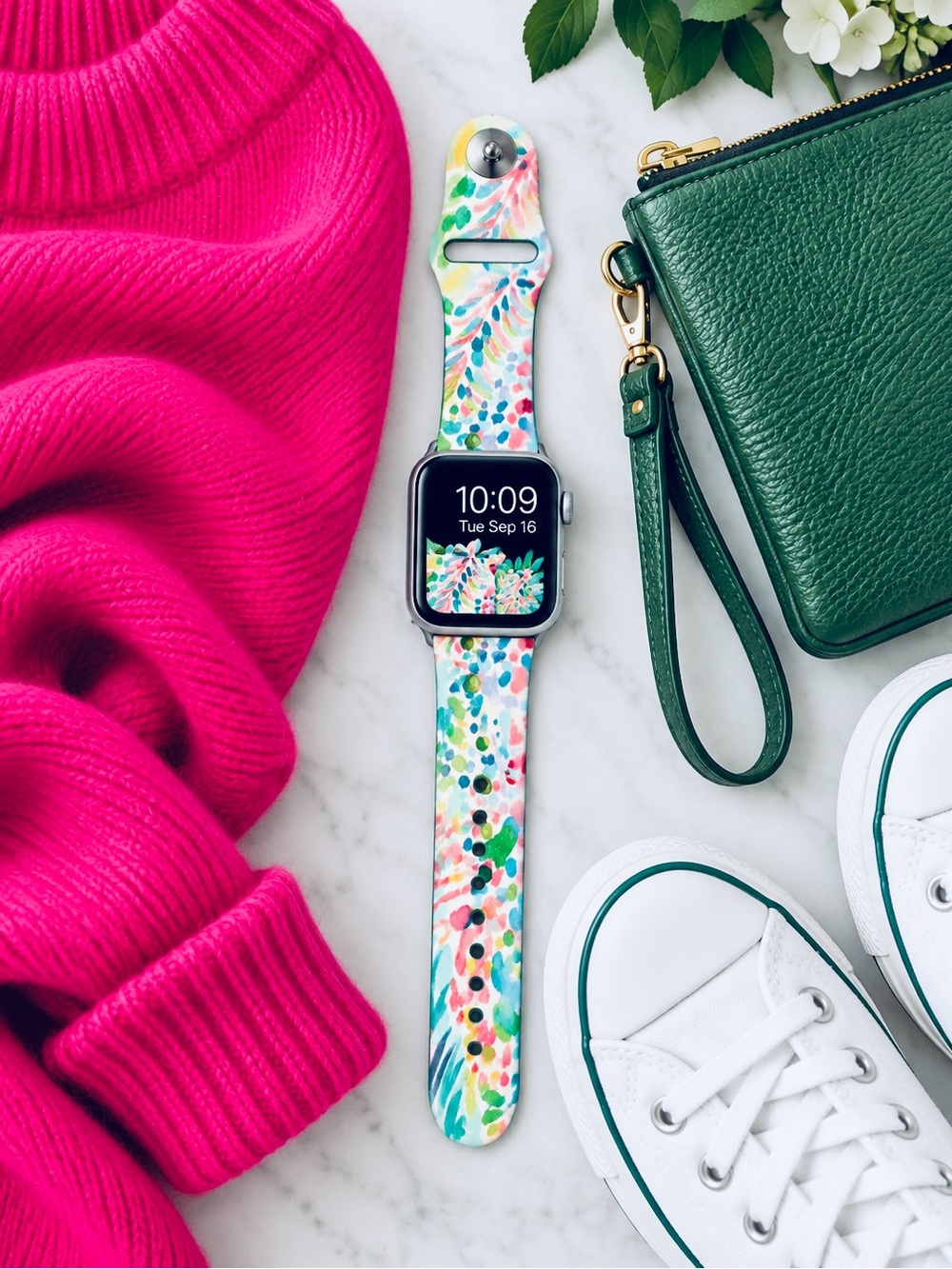 Love Lilly Pulitzer? Then you’ll love this 38 - 44mm Apple Watchband